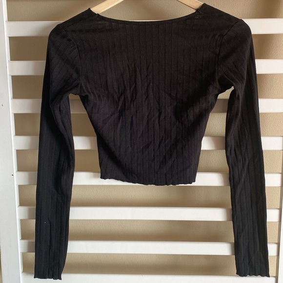 NWOT Princess Polly ABIGAL Long Sleeve Black Ribbed Crop Top - Picture 10 of 12